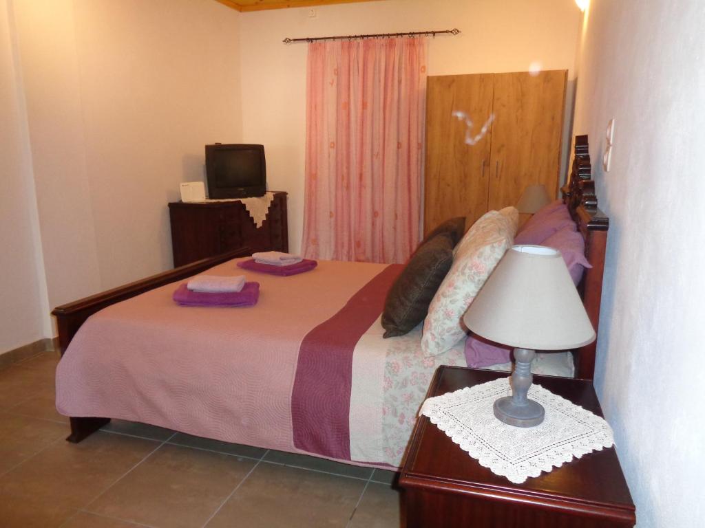 Harry's Retreat room 1