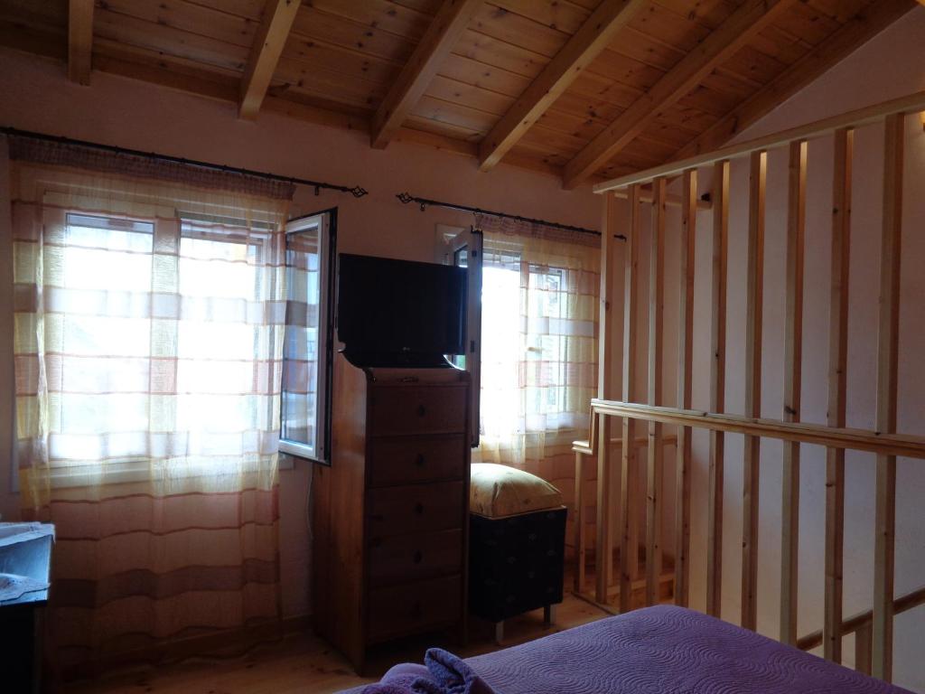 Harry's Retreat room 6